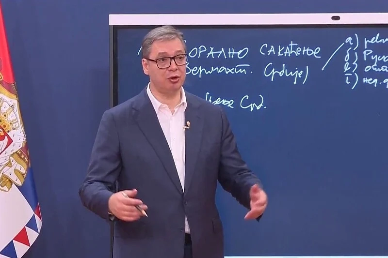 Vučić stao pred ploču na TV-u: "Ovo je plan kojim BiH želi uništiti Srbiju"